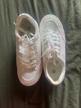 Sparkle Lace-Up Women's Sneakers - Pink Glitter